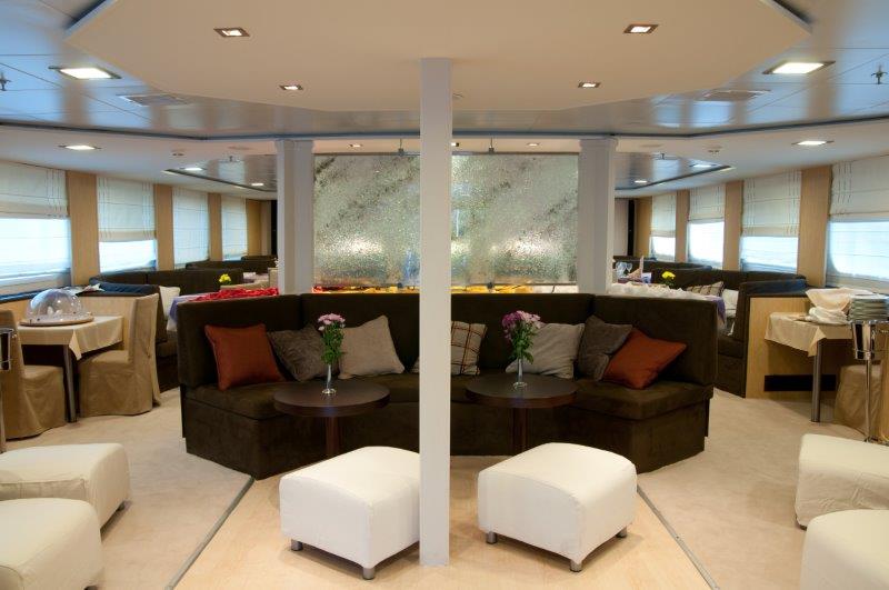 Interior Lounge, M/Y Harmony V