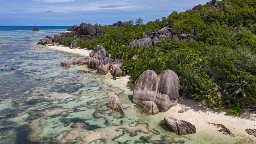 La Digue - Moyenne Island