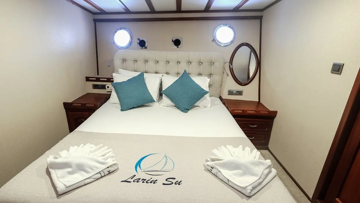 Larin Su double cabin