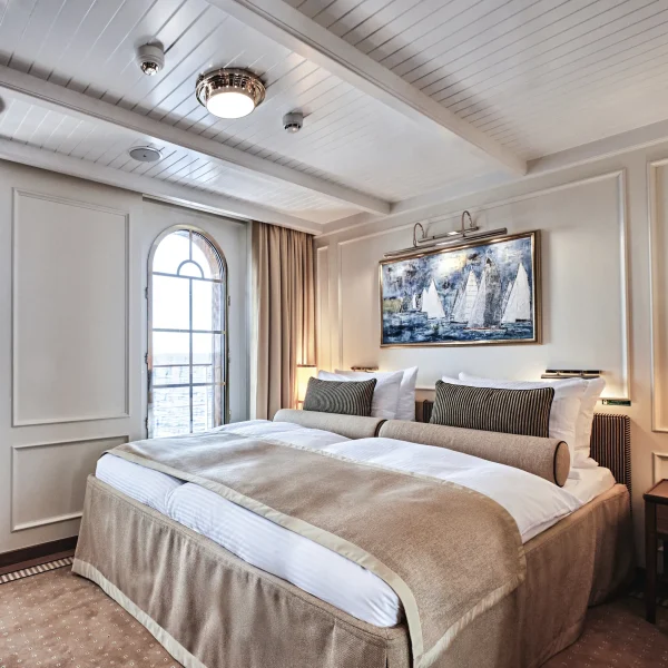 CAT. C Grand Staterooms