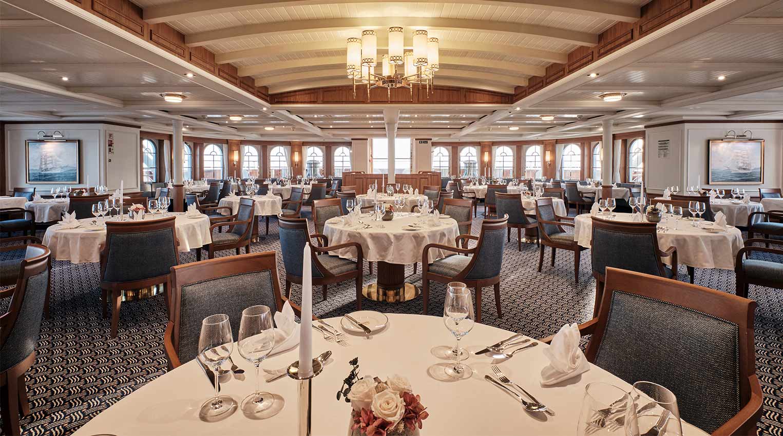 Sea Cloud Spirit Dinner