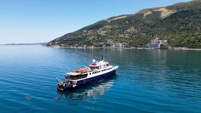 M/Y Callisto at anchor in a calm bay