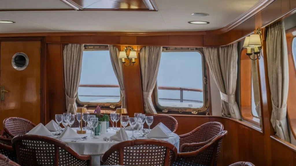 Dining room on board M/Y Callisto
