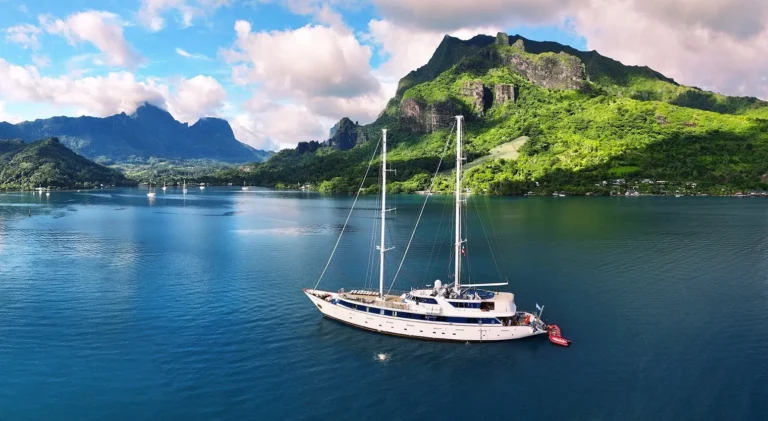 Panorama II under sail in French Polynesia